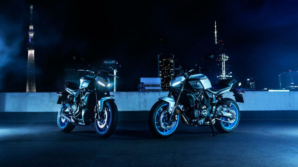 Roadster Yamaha MT-07 2025