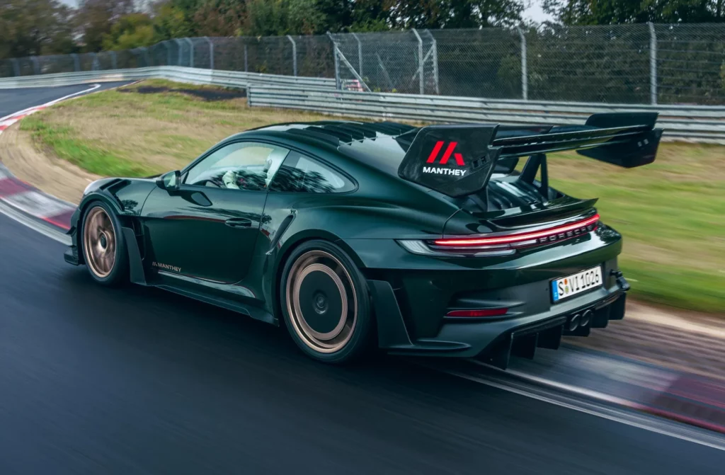 Porsche 911 GT3 RS Manthey racing