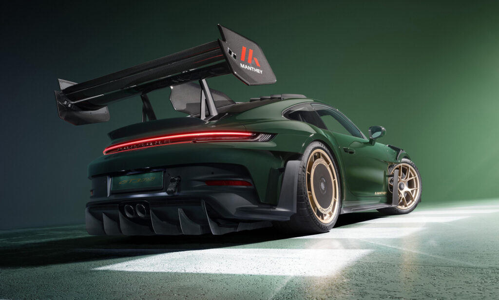 Porsche 911 GT3 RS Manthey racing