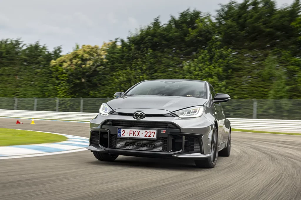 Essai toyota GR yaris 2024 sur circuit