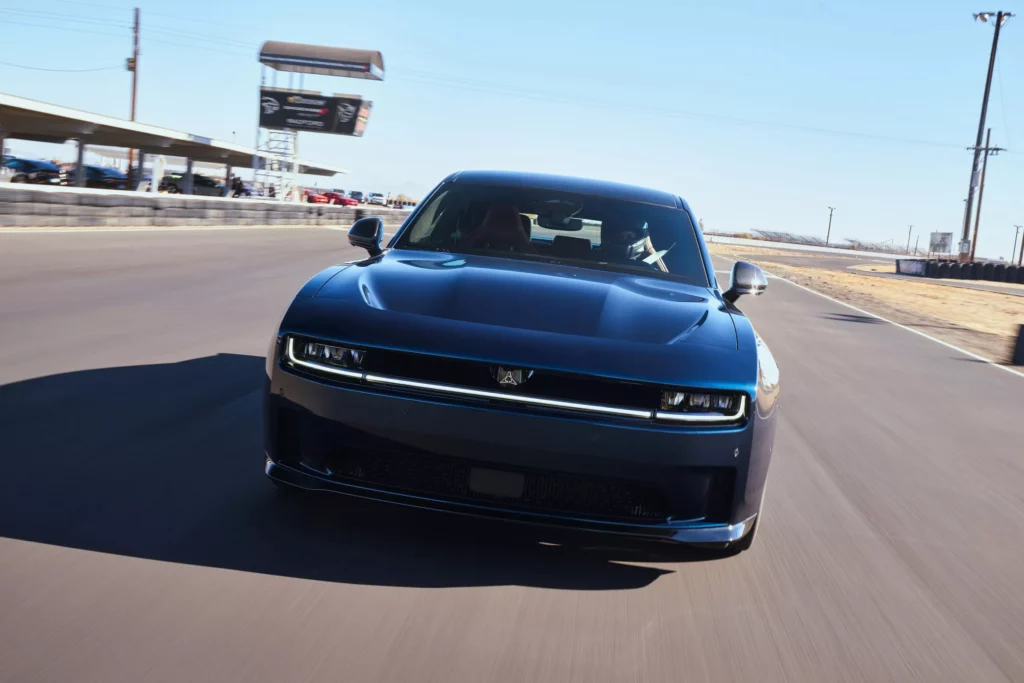 face avant nouvelle Dodge Charger 2025