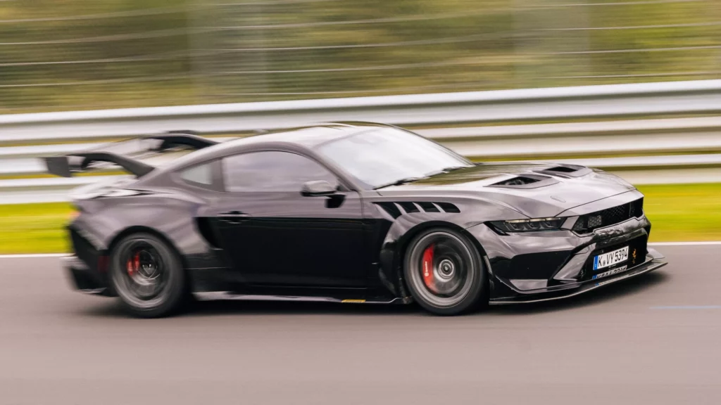 La ford Mustang GTD boucle un tour sur le Nurburgring en moins de 7 min