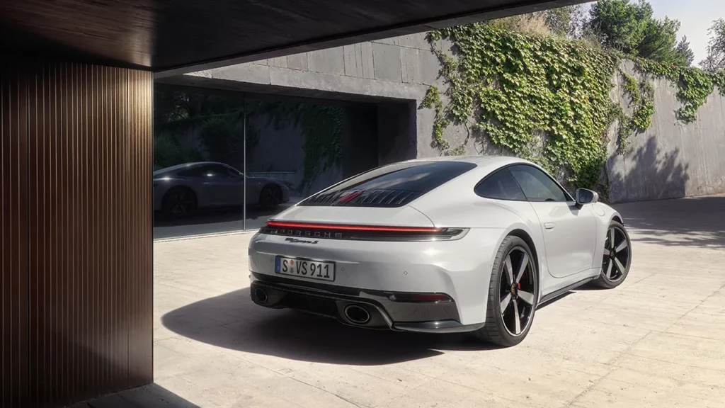 porsche 911 carrera GTS 2025 vue arrière