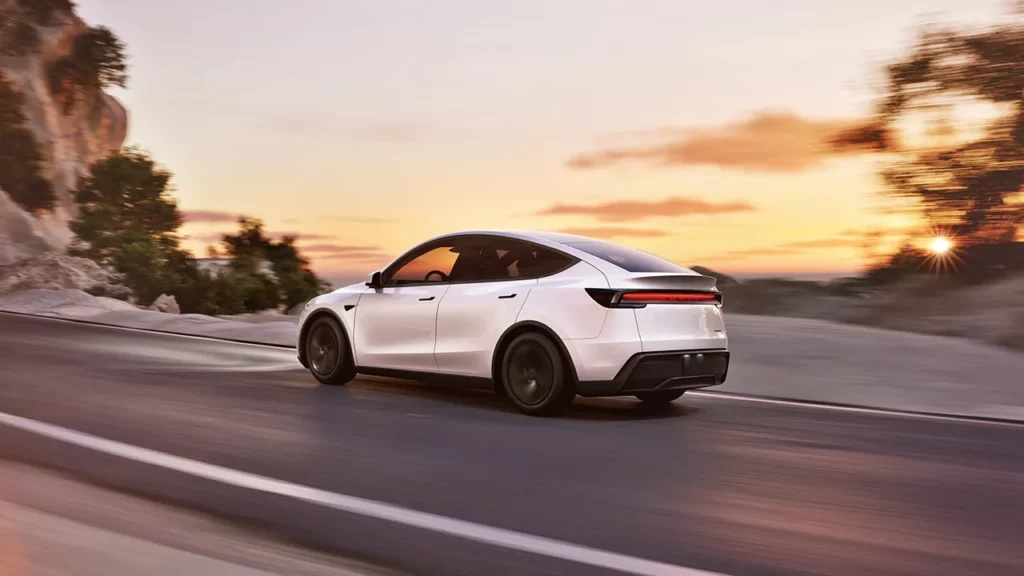 tesla model y juniper 2025 feux arrière